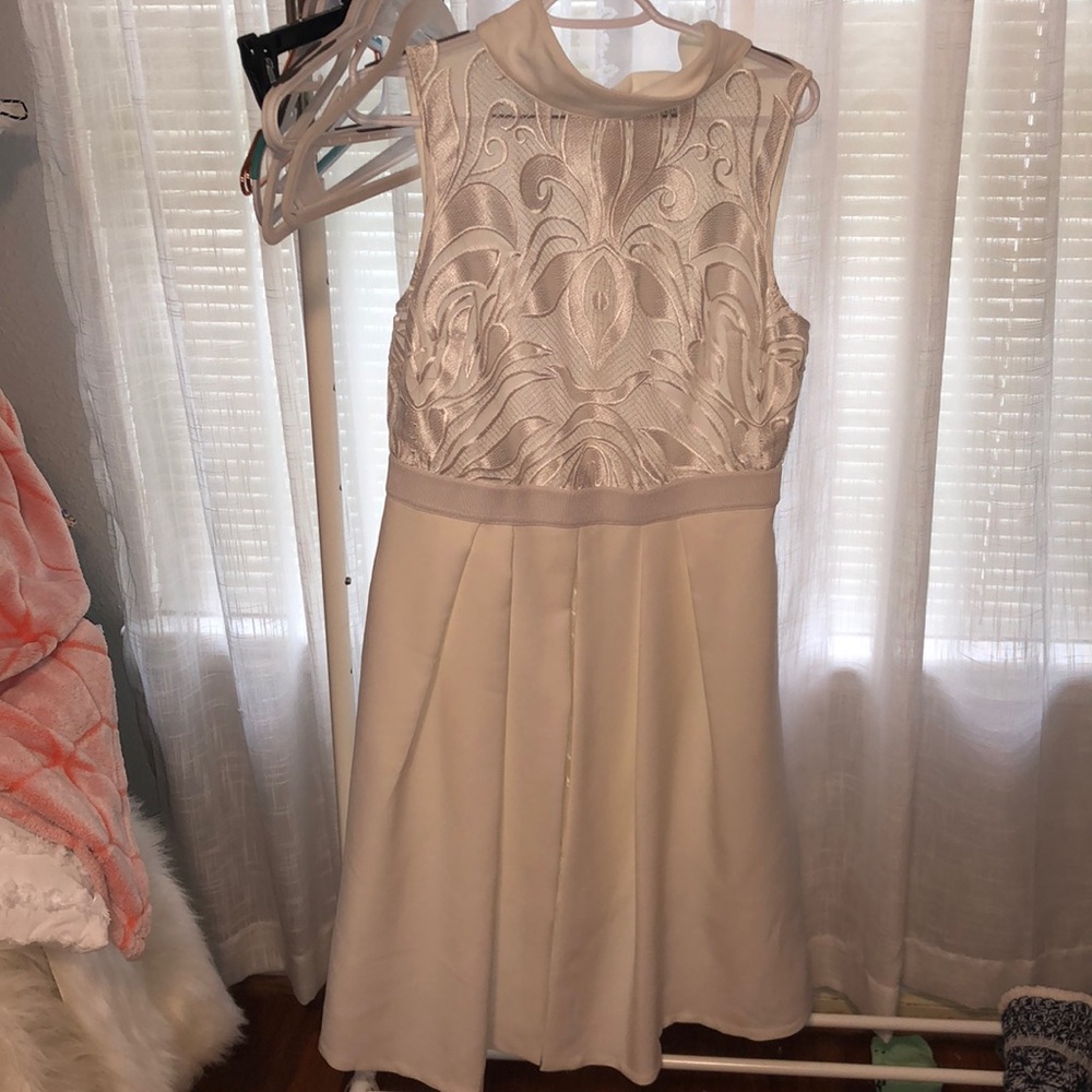 Eva Mendes white dress